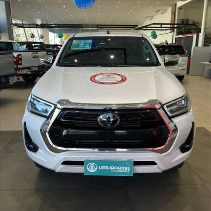 TOYOTA HILUX 2.8 D-4D TURBO DIESEL CD SRX 4X4 AUTOMÁTICO TOYOTA HILUX 2.8 D-4D TURBO DIESEL CD SRX 4X4 AUTOMÁTICO